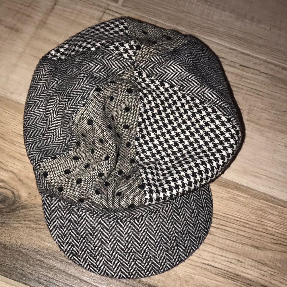 Adorable Detailed Painters’ Hat